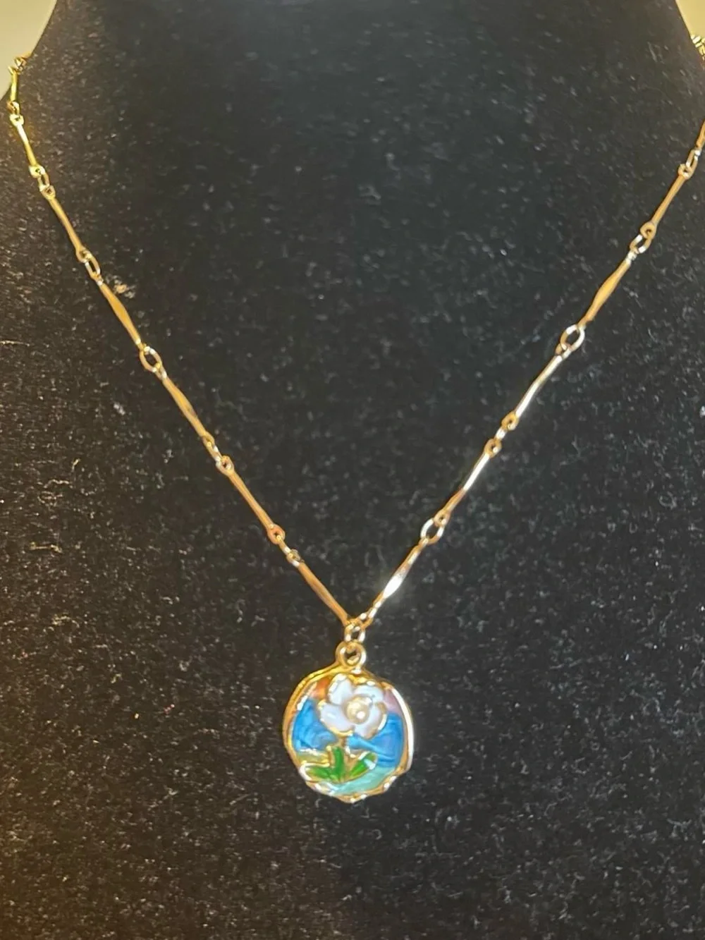 Self handmade 18K gold plated chain & vintage flower oil painting necklace.